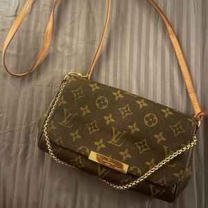 Authentic LOUIS VUITTON Monogram Favorite